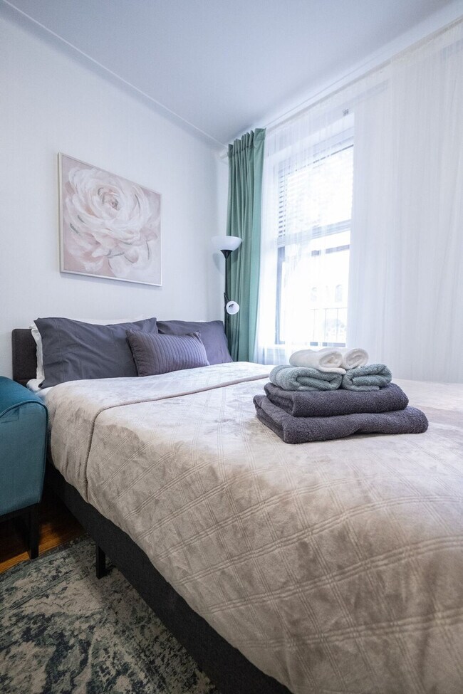 Foto del edificio - 328 E 74th St