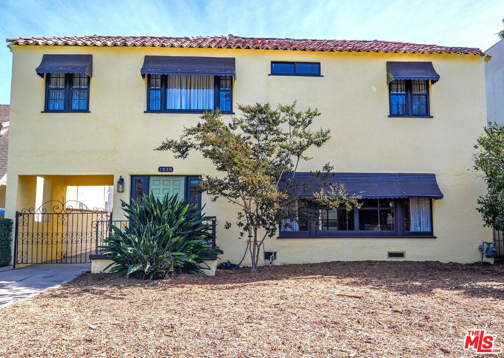 Foto principal - 1838 S Victoria Ave