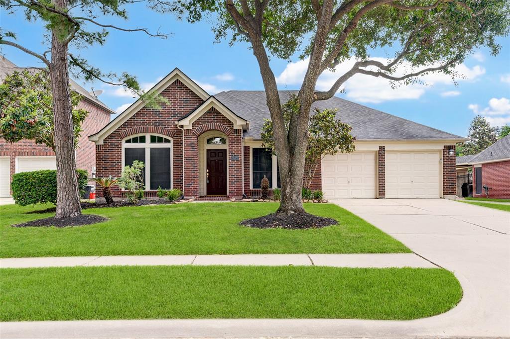 Foto principal - 16206 Waiting Spring Cir
