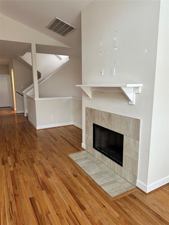 Foto del edificio - 8775 Bryam St