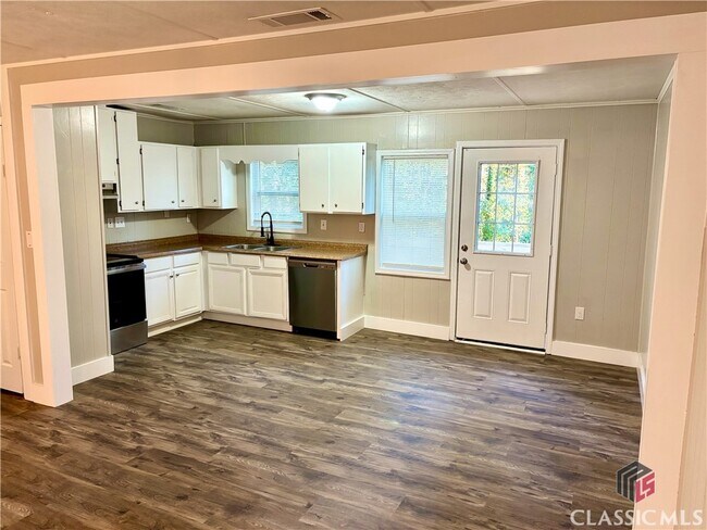 Building Photo - 115 Altarstone Dr