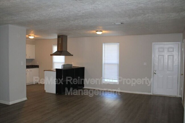Building Photo - 3109 Jennifer Ct