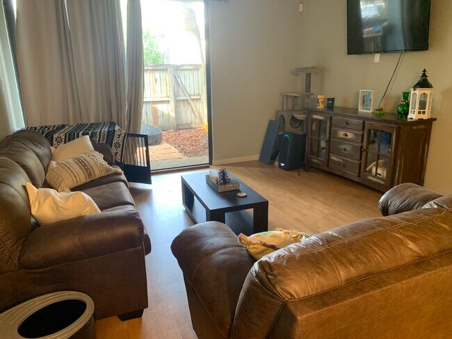 Living area. All furnished - 603 SW 75th St