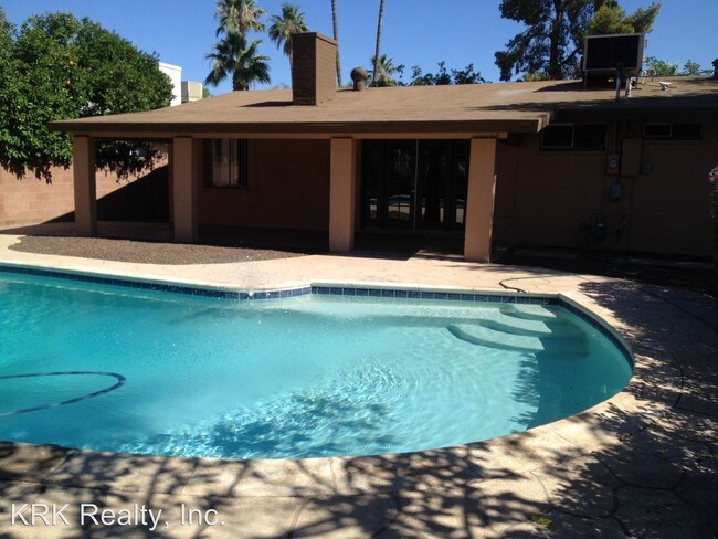 Building Photo - 6 br, 4 bath House - 119 E Riviera Dr