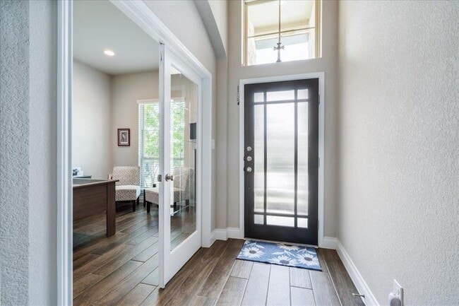 Building Photo - 217 Cherokee Rose Cir