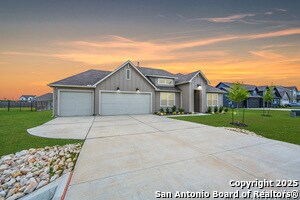 Foto del edificio - 125 Nicks Cv