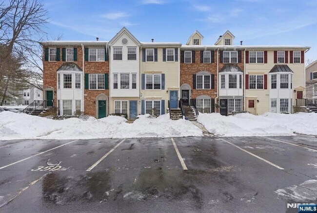 Foto del edificio - 774 Sassafras Ct