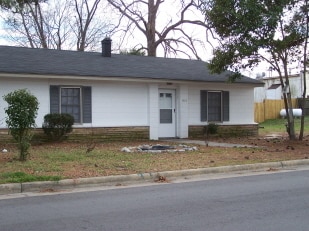 Primary Photo - 107 Daniel St