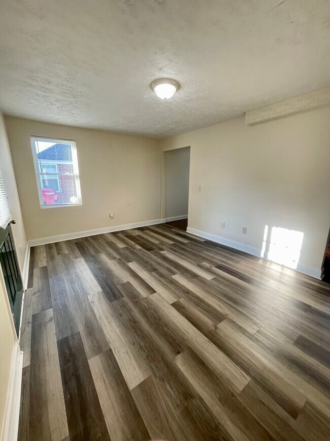 Foto del edificio - 602 W Sullivan St