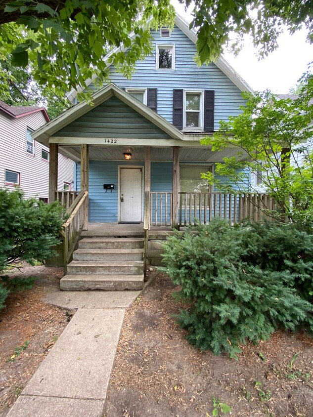Foto principal - 1422 E Stockbridge Ave