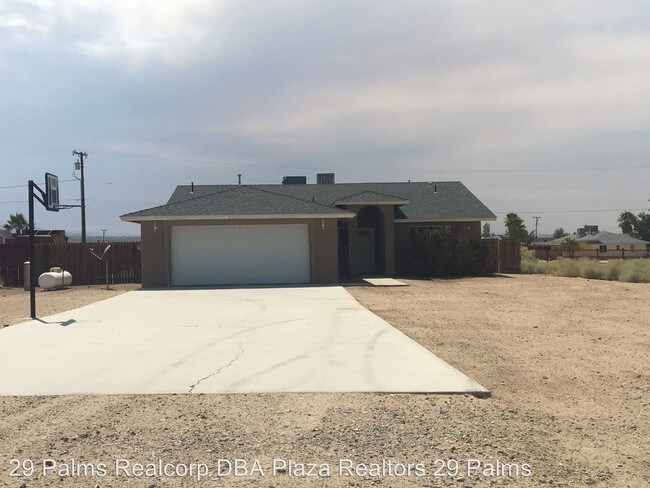 Building Photo - 4 br, 2 bath House - 4850 Round Up