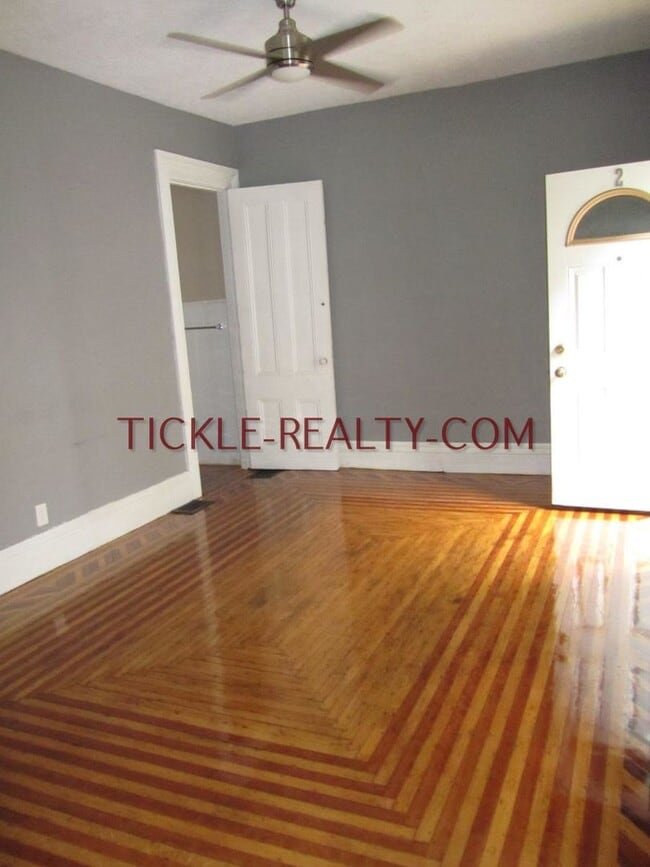 Building Photo - 300 Meigs St