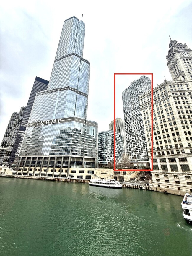 Building Photo - 405 N Wabash Ave