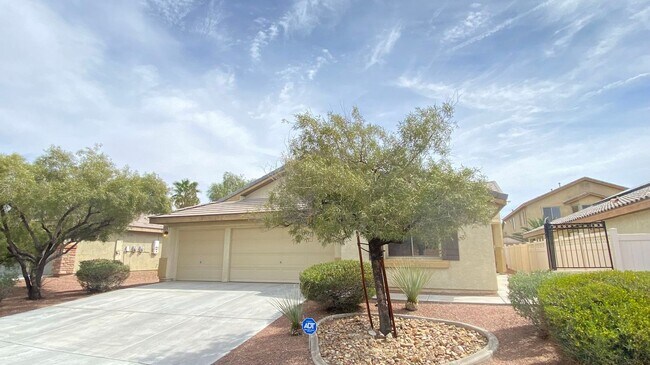 Building Photo - 5820 Autumn Damask