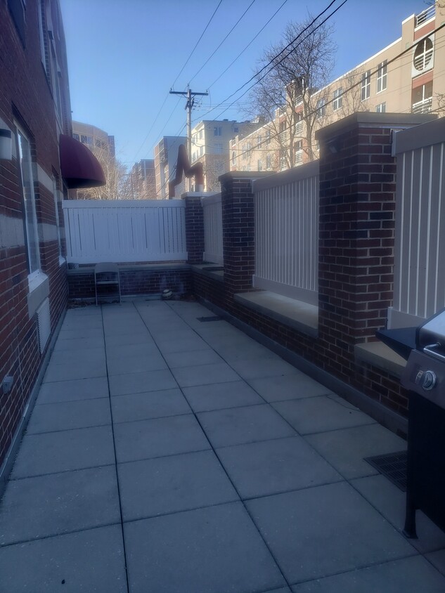 Foto principal - 332 Franklin St