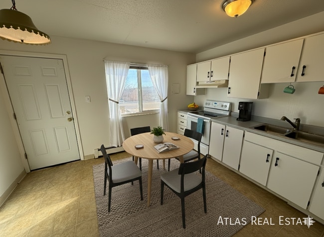 Building Photo - 4206 Forest Hill Ct