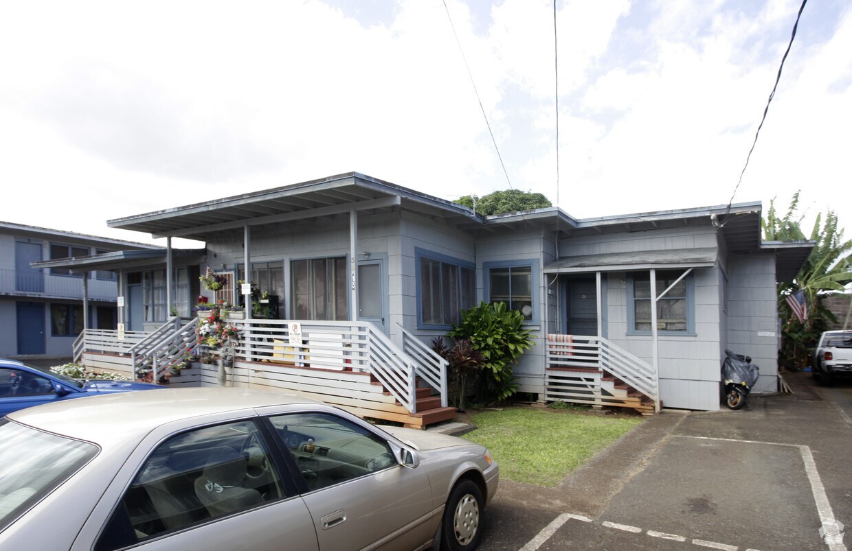 Building Photo - 35 Plum St