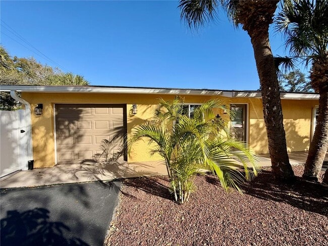 Foto del edificio - 225 70th St N