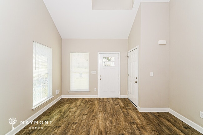 Building Photo - 240 Willowridge Ln