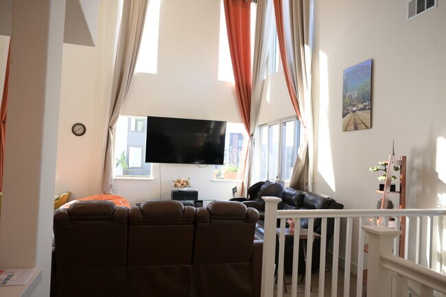 Foto del edificio - 45139 Challenge Cmn