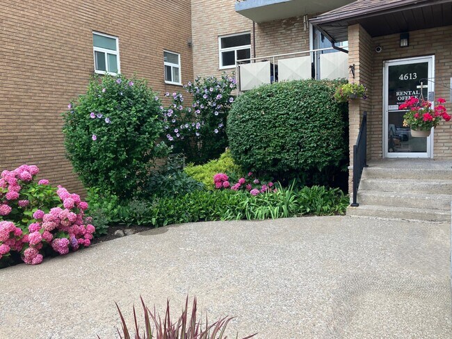 Building Photo - Portage Place Apartments