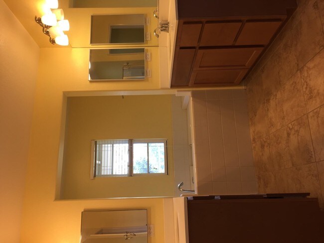 Building Photo - 8571 Oak Barrel Pl