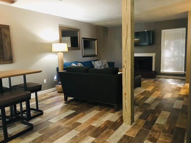 Foto del edificio - 18515 Egret Bay Blvd