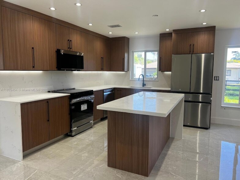 Foto principal - 1590 SW 139th Ave