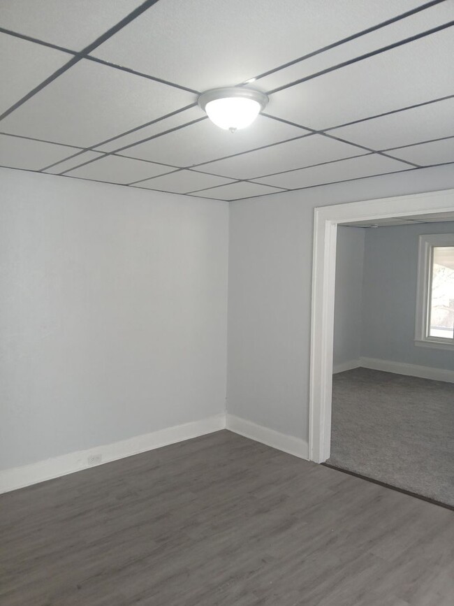 Foto del edificio - 3215 E 117th St