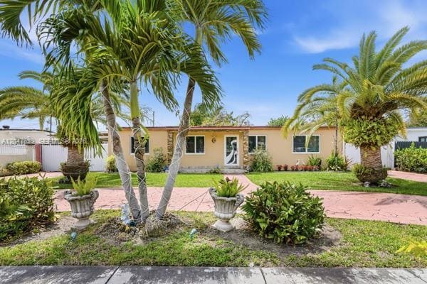 Foto del edificio - 5000 SW 98th Avenue Rd