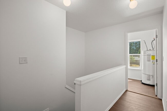 Photo - Recently updated 3 bedroom, 2.5 bath Townhouse in Beaverton