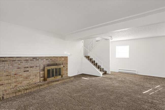 Foto del edificio - Aurora Single Family Home - 4 Bedroom (16AR)