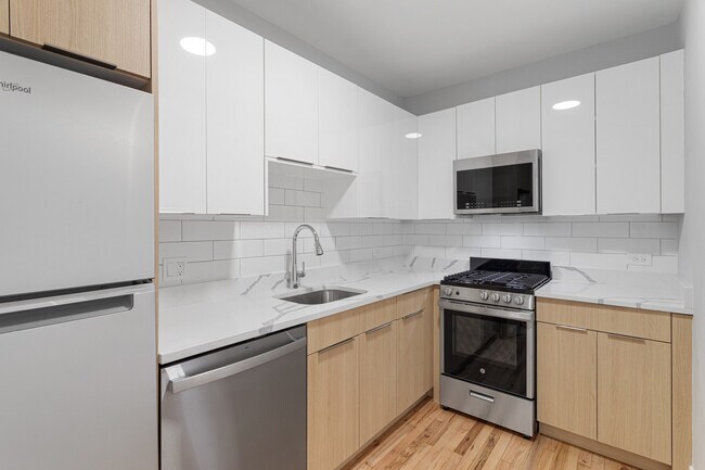 Foto del edificio - 1625 W Howard St