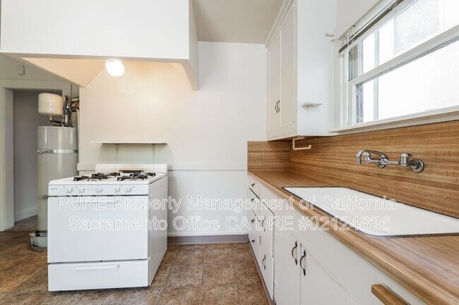 Foto del edificio - 2625 D St
