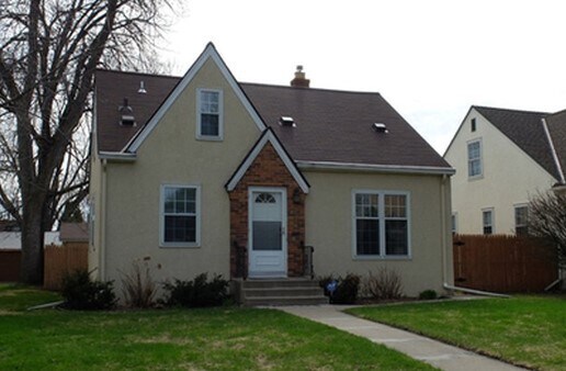 Foto principal - 6037 4th Ave S