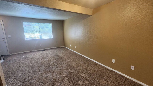 Foto del edificio - "Charming 2-Bedroom Retreat with modern co...