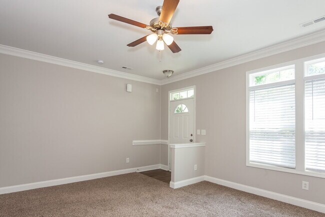 Building Photo - 11239 Heritage Green Dr