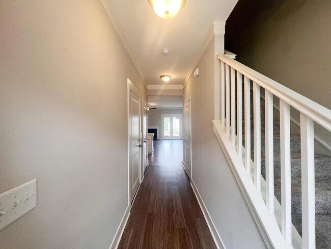 Photo - 803 Stonebriar St Townhome