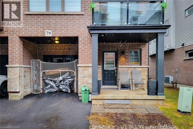 Photo du bâtiment - 575 Woodward Ave