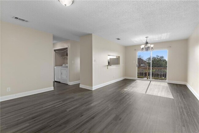 Foto del edificio - 4800 Pontchartrain Dr