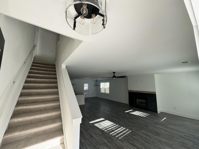 Building Photo - 2128 Middlebridge Ct