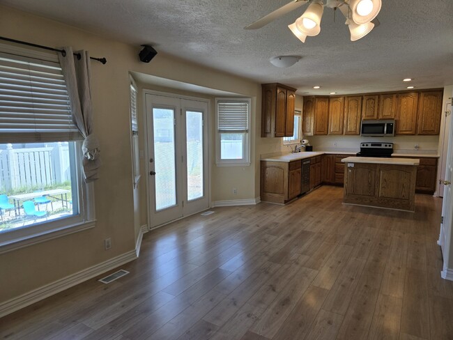 Building Photo - Charming 3-Bed Home in Lehi