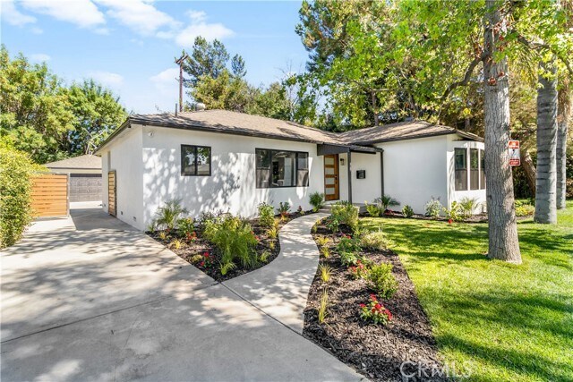 Foto principal - 4722 Greenbush Ave