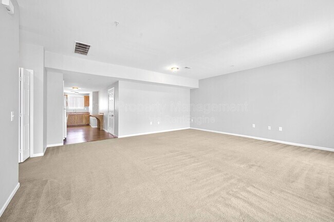 Foto del edificio - 14152 Webster Dr