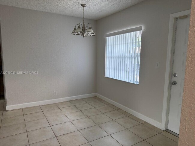 Foto del edificio - 4767 NW 9th Dr