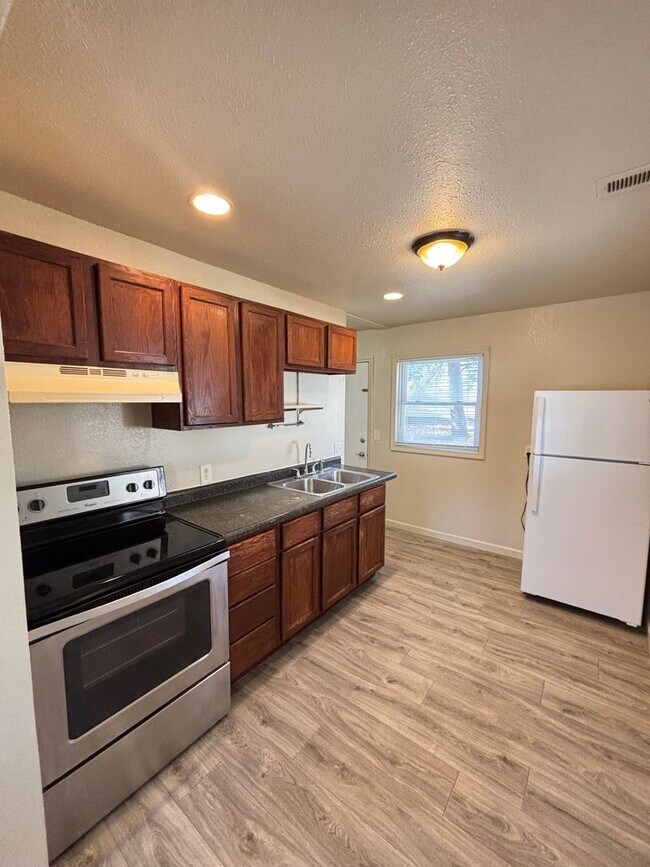 Foto del edificio - 27 Winding Ln