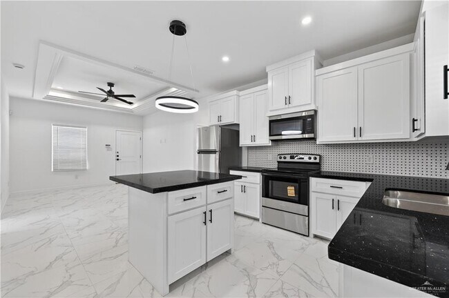 Foto del edificio - 12504 N 39th St