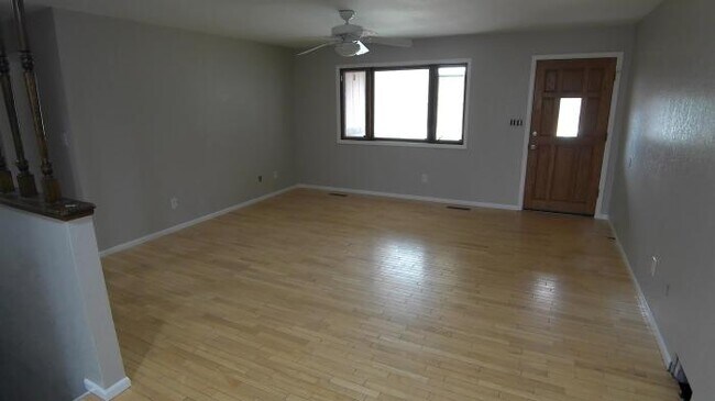 Building Photo - 6 bedroom in Fort Collins CO 80524