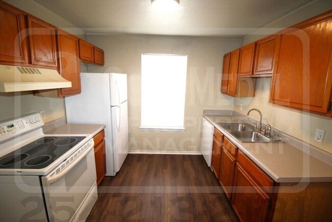 Building Photo - 1708 Windward Dr