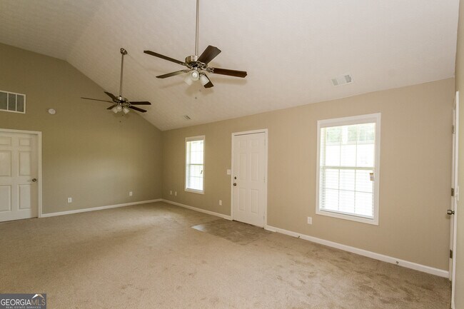 Building Photo - 120 Whitehead Dr